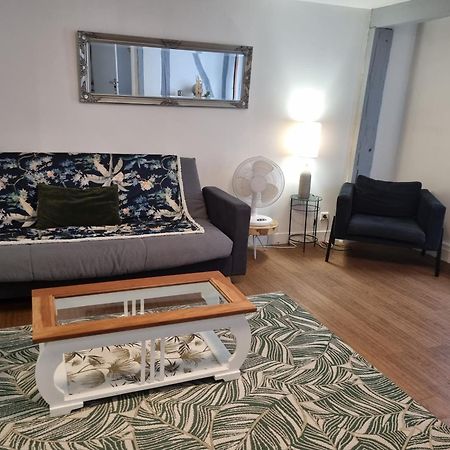 Appartement De La Rose Rouen Bagian luar foto