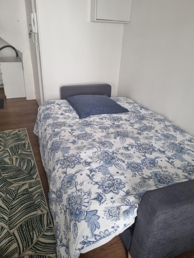 Appartement De La Rose Rouen Bagian luar foto