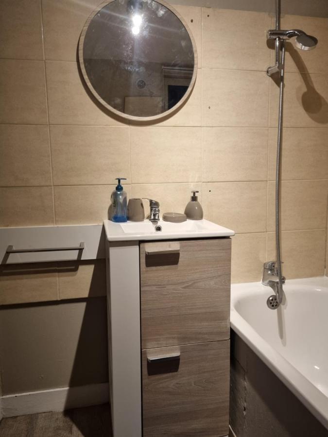 Appartement De La Rose Rouen Bagian luar foto